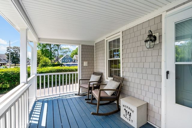 341 Seaview Ave, Swansea, MA 02777