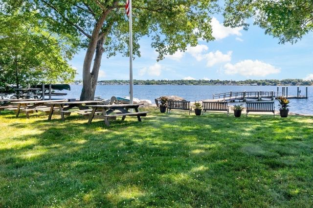 341 Seaview Ave, Swansea, MA 02777