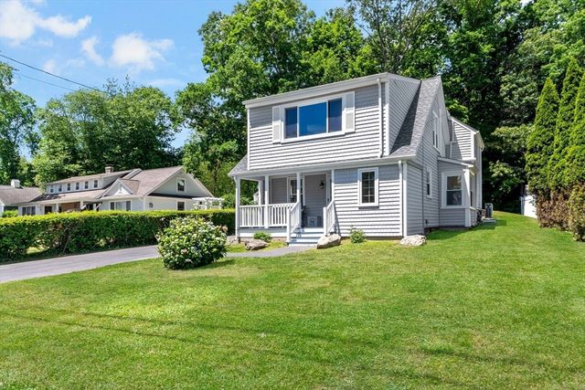 341 Seaview Ave, Swansea, MA 02777