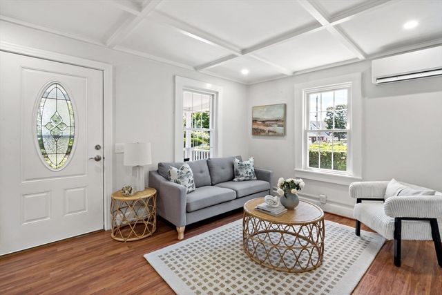 341 Seaview Ave, Swansea, MA 02777
