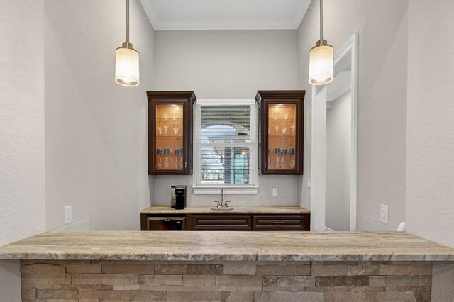 10066 Arnold Lane, Bryan, TX 77808