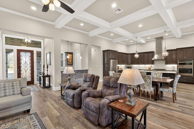 10066 Arnold Lane, Bryan, TX 77808