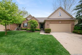 8178 Springdale Drive, White Lake Charter Township, MI 48386