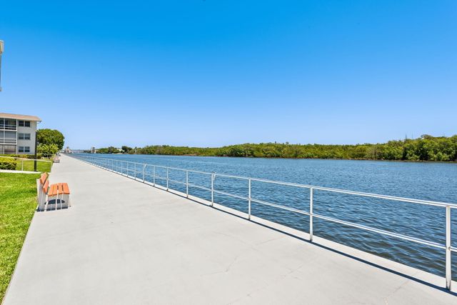 850 E Horizons E 309, Boynton Beach, FL 33435