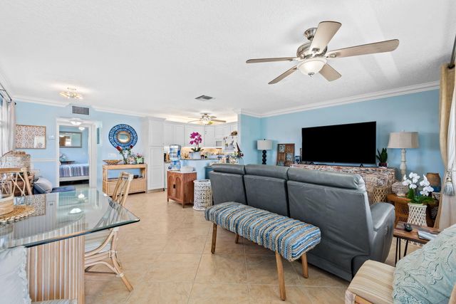 850 E Horizons E 309, Boynton Beach, FL 33435