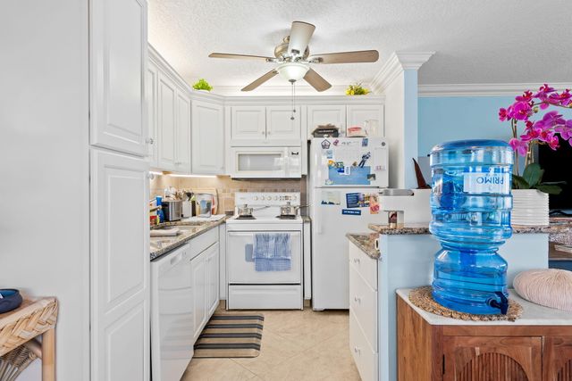 850 E Horizons E 309, Boynton Beach, FL 33435