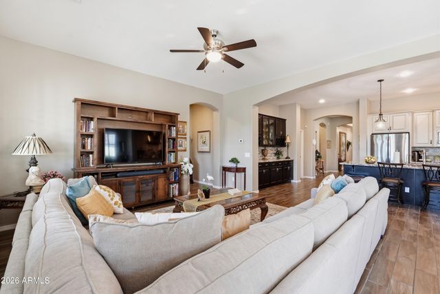 10345 E KINETIC Drive, Mesa, AZ 85212