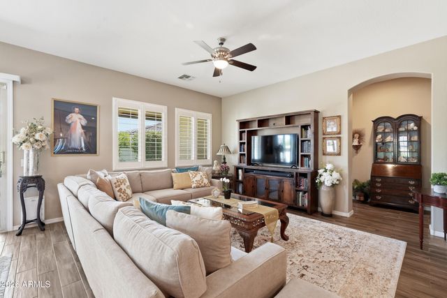 10345 E KINETIC Drive, Mesa, AZ 85212