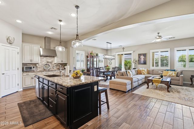 10345 E KINETIC Drive, Mesa, AZ 85212