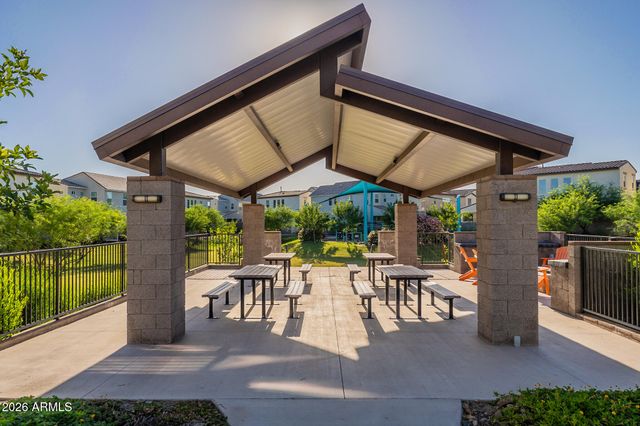 10345 E KINETIC Drive, Mesa, AZ 85212