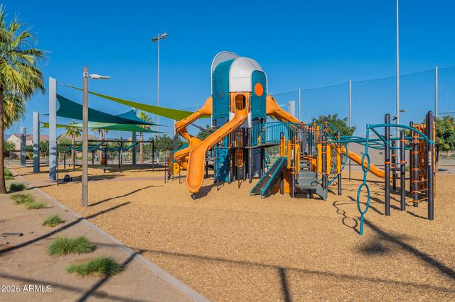 10345 E KINETIC Drive, Mesa, AZ 85212