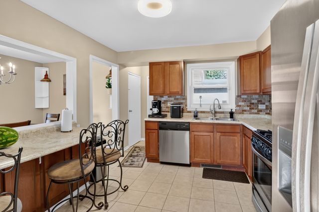 7 E Rocket Circle, Park Forest, IL 60466