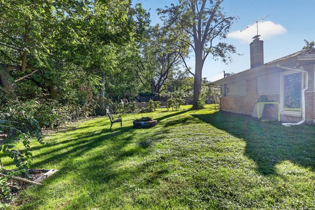 7 E Rocket Circle, Park Forest, IL 60466