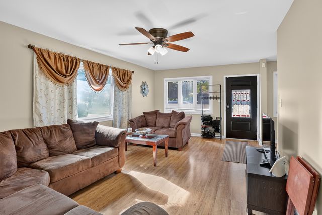 7 E Rocket Circle, Park Forest, IL 60466