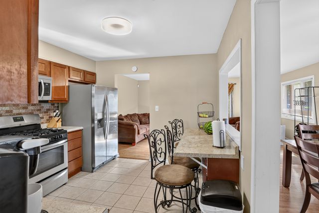 7 E Rocket Circle, Park Forest, IL 60466