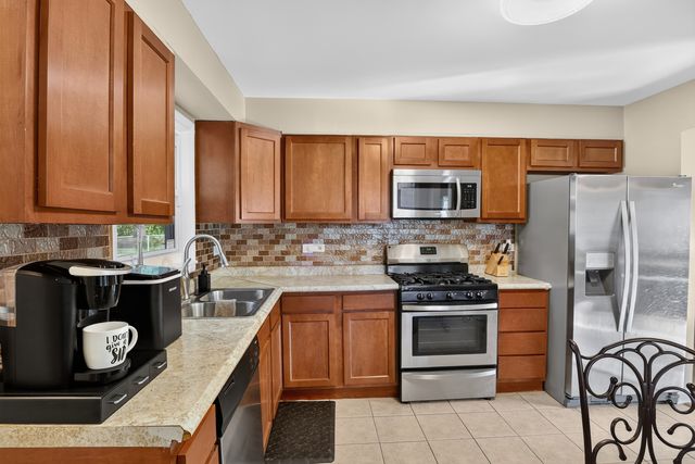 7 E Rocket Circle, Park Forest, IL 60466