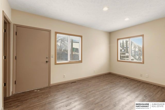 115 N 36th Street, Omaha, NE 68131