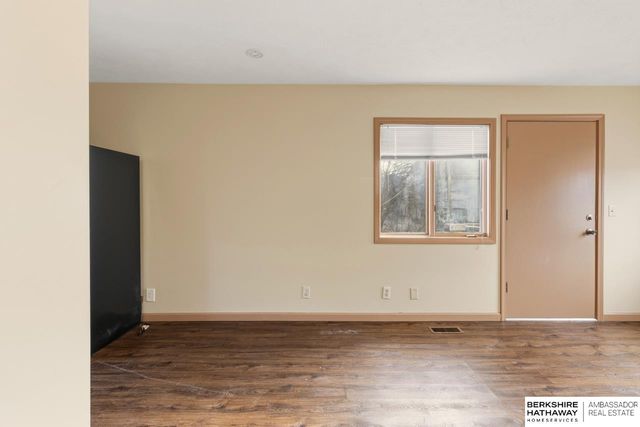 115 N 36th Street, Omaha, NE 68131