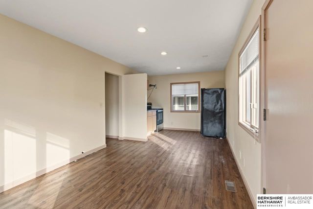 115 N 36th Street, Omaha, NE 68131