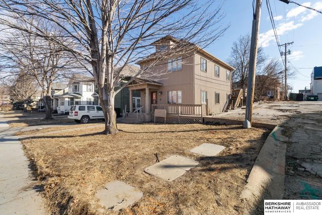 115 N 36th Street, Omaha, NE 68131