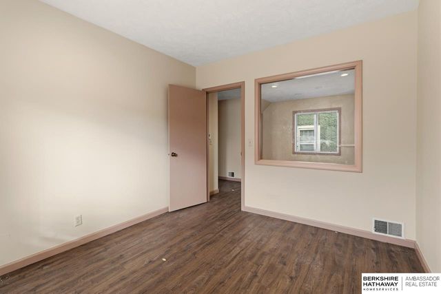 115 N 36th Street, Omaha, NE 68131