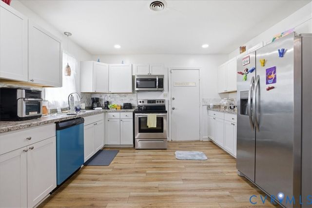 911 Augusta Ave, Petersburg, VA 23803
