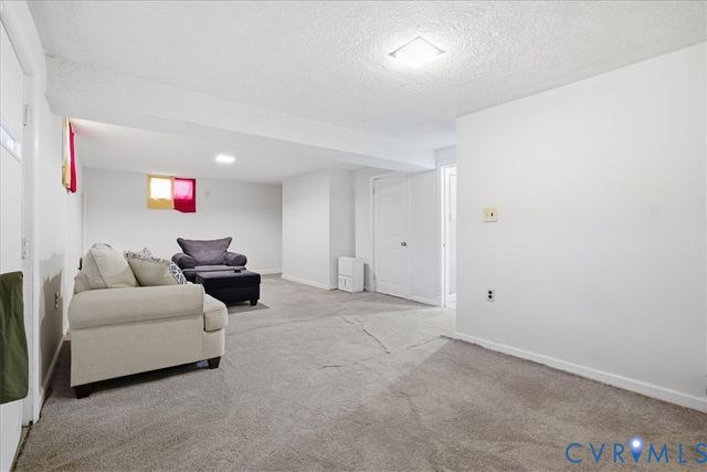 911 Augusta Ave, Petersburg, VA 23803