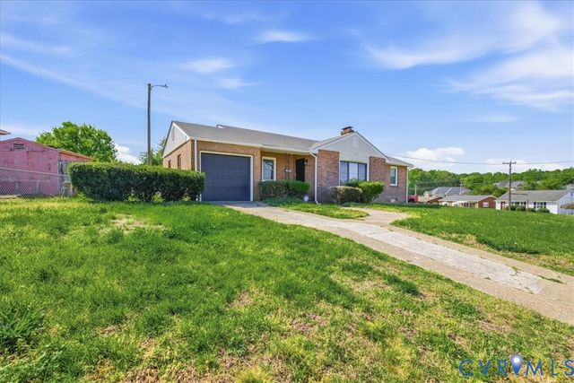 911 Augusta Ave, Petersburg, VA 23803