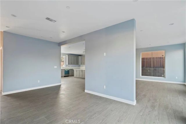 20811 W Seeasons Lane, Winnetka, CA 91306