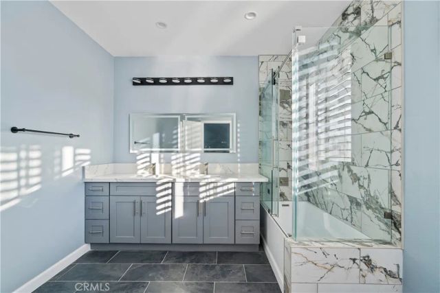 20811 W Seeasons Lane, Winnetka, CA 91306