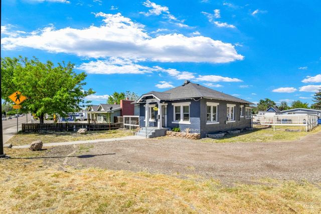 523 16th Ave N, Nampa, ID 83687