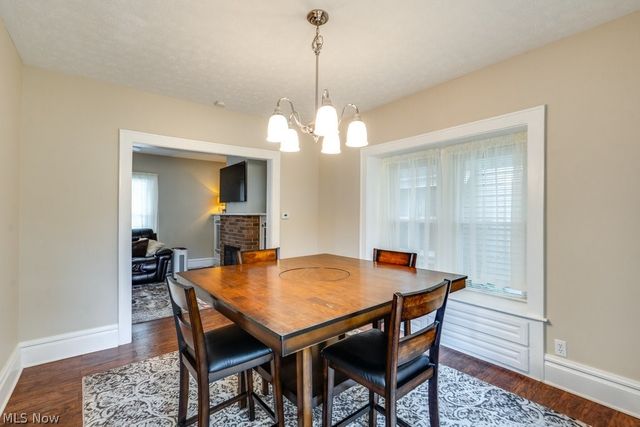 77 Devonshire Drive, Akron, OH 44312