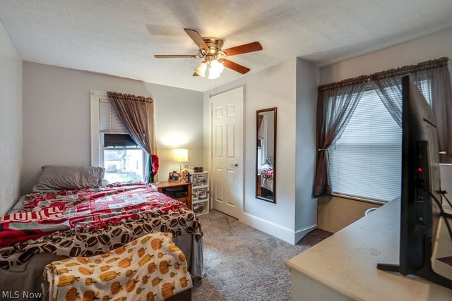 77 Devonshire Drive, Akron, OH 44312