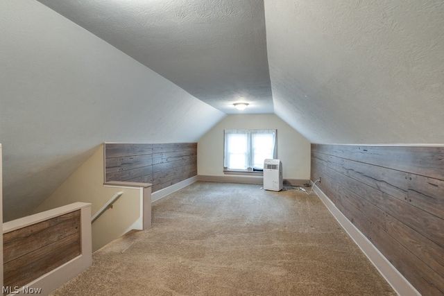 77 Devonshire Drive, Akron, OH 44312