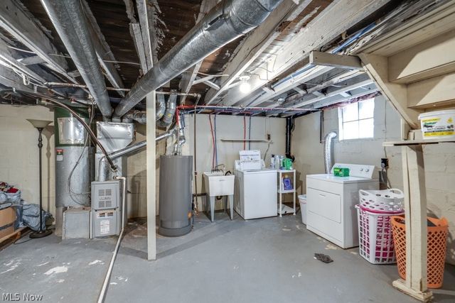 77 Devonshire Drive, Akron, OH 44312