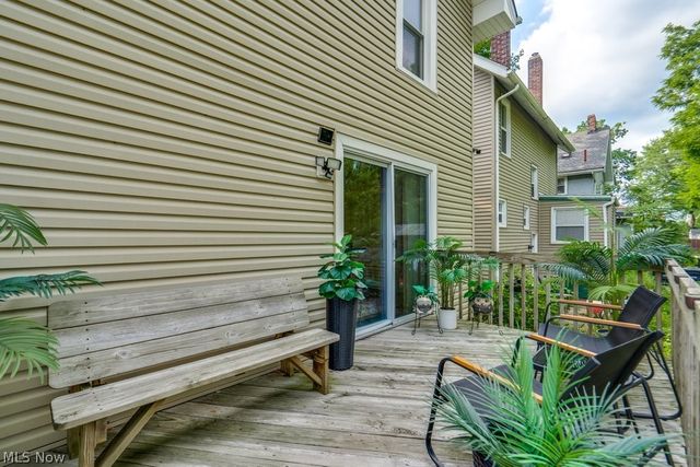 77 Devonshire Drive, Akron, OH 44312