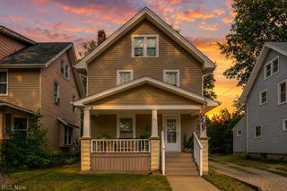 77 Devonshire Drive, Akron, OH 44312