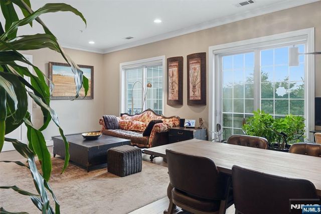 3315 The Plaza, Tenafly, NJ 07670