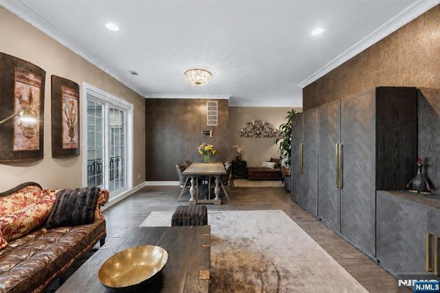 3315 The Plaza, Tenafly, NJ 07670