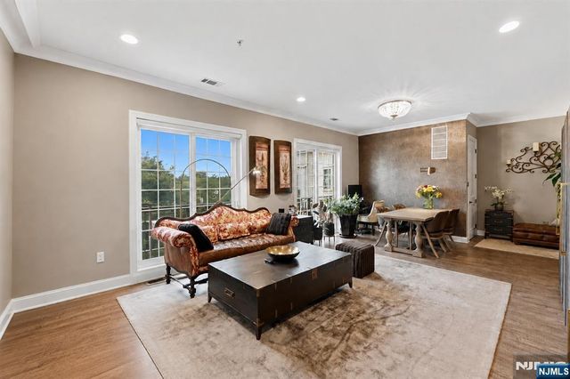 3315 The Plaza, Tenafly, NJ 07670