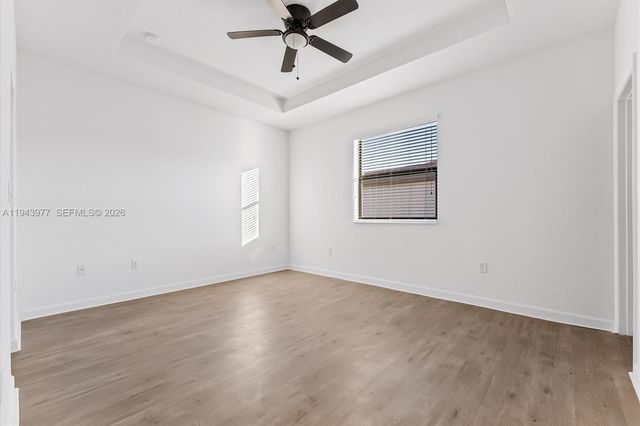 3386 W 106th Ter, Hialeah, FL 33018