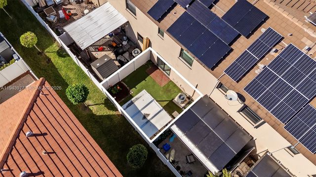 3386 W 106th Ter, Hialeah, FL 33018