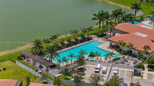 3386 W 106th Ter, Hialeah, FL 33018