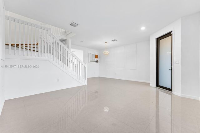 3386 W 106th Ter, Hialeah, FL 33018