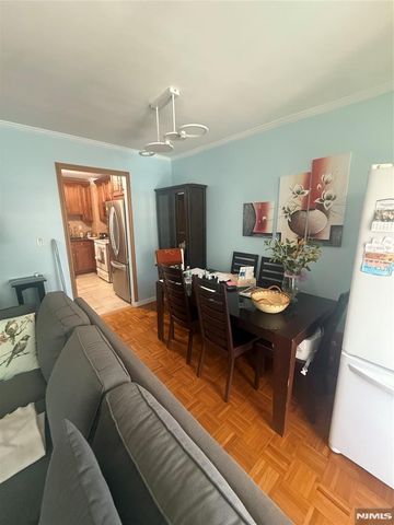 1111 River, Edgewater, NJ 07020