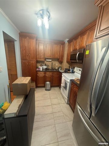 1111 River, Edgewater, NJ 07020