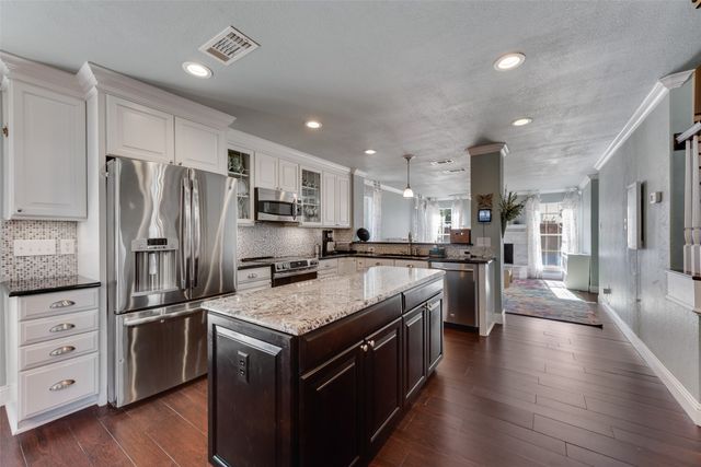 3301 Jones Court, Bedford, TX 76021