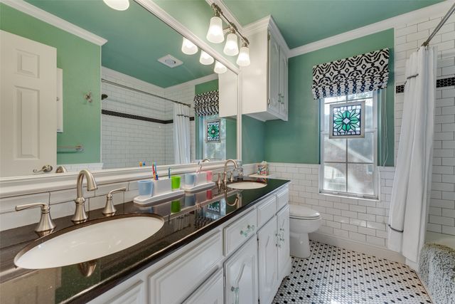 3301 Jones Court, Bedford, TX 76021