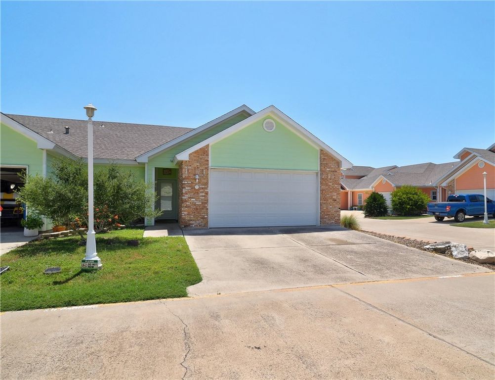 1117 S Ninth St 701, Port Aransas, TX 78373 — photo 2