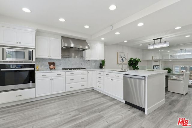 13224 Admiral Avenue D, Marina Del Rey, CA 90292